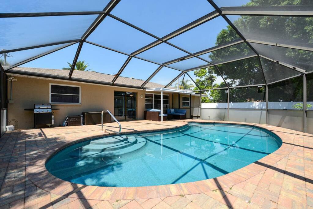 Cozy, Fido-Friendly Pool Home Just 4 Miles To The Beach! Venice Eksteriør bilde