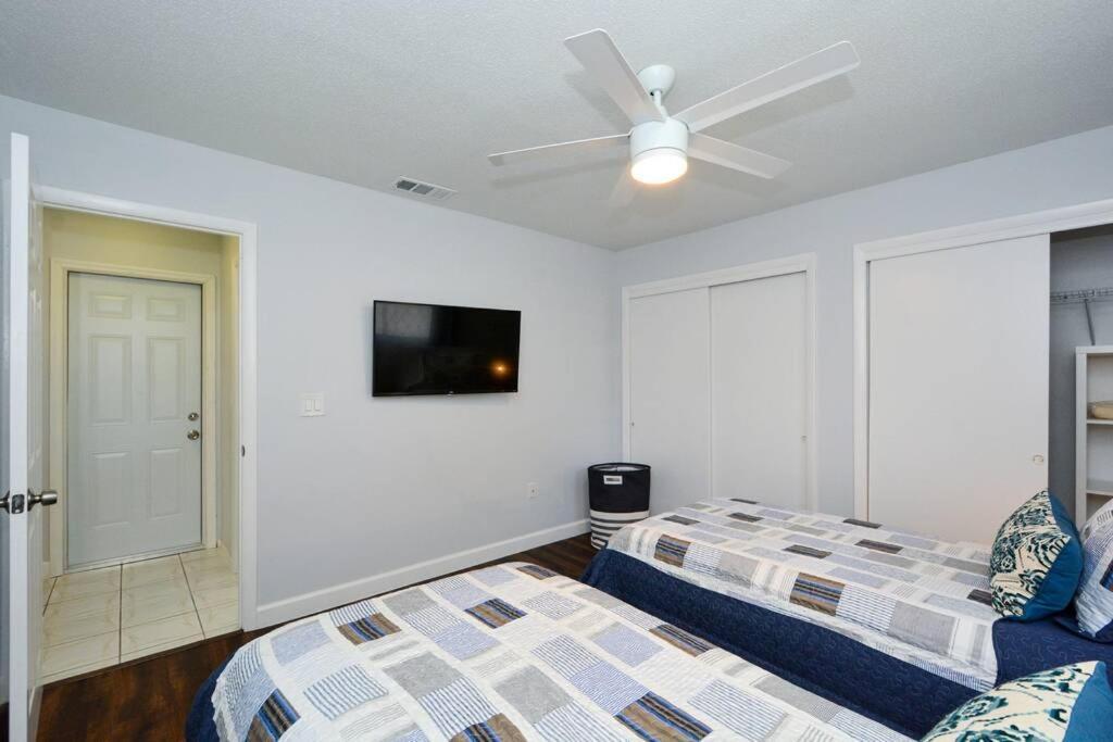 Cozy, Fido-Friendly Pool Home Just 4 Miles To The Beach! Venice Eksteriør bilde