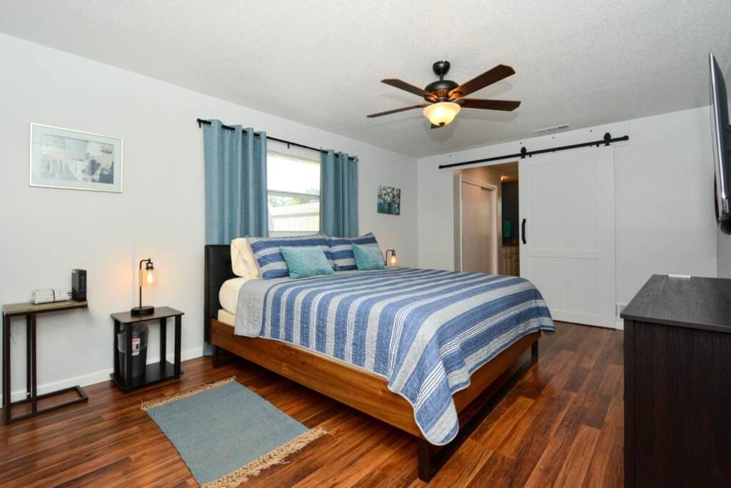 Cozy, Fido-Friendly Pool Home Just 4 Miles To The Beach! Venice Eksteriør bilde