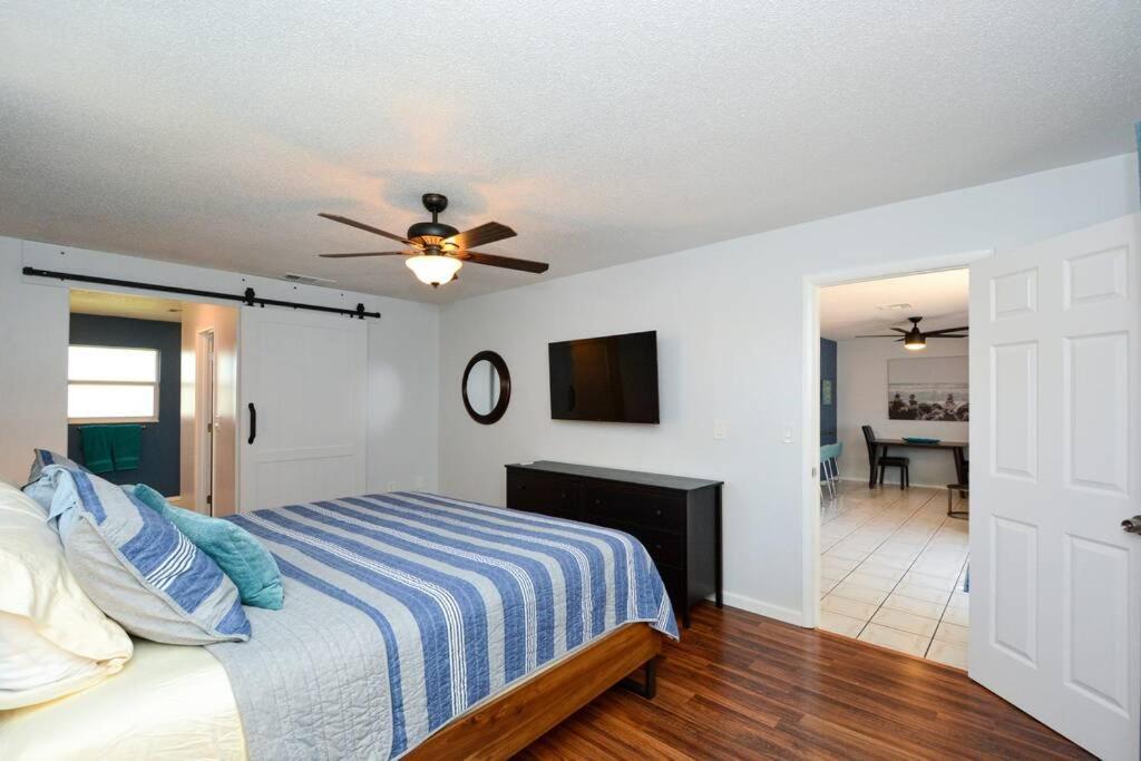 Cozy, Fido-Friendly Pool Home Just 4 Miles To The Beach! Venice Eksteriør bilde